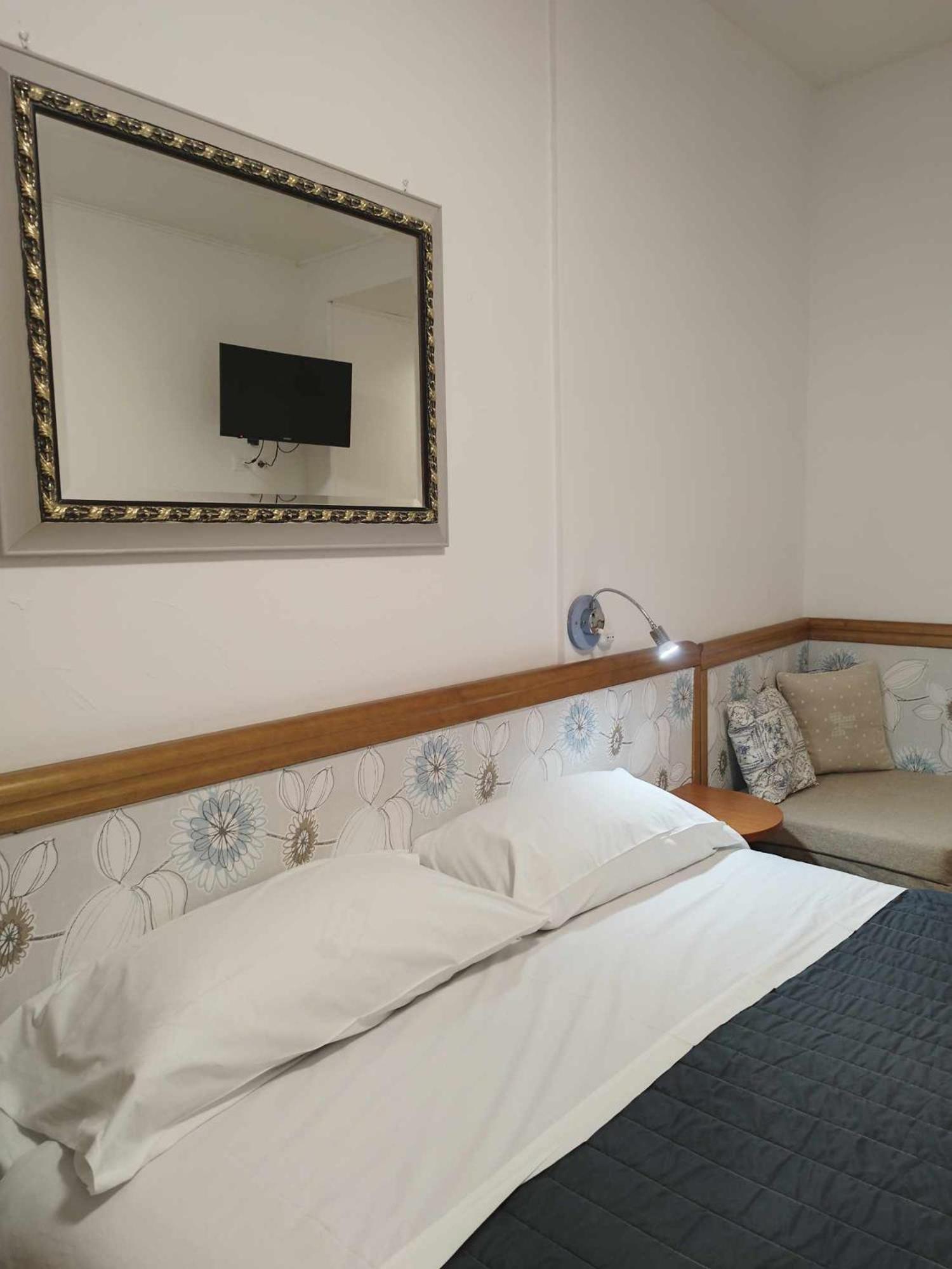 Hotel Pineta Ristorante Country House In Fabriano Campodonico  Ngoại thất bức ảnh
