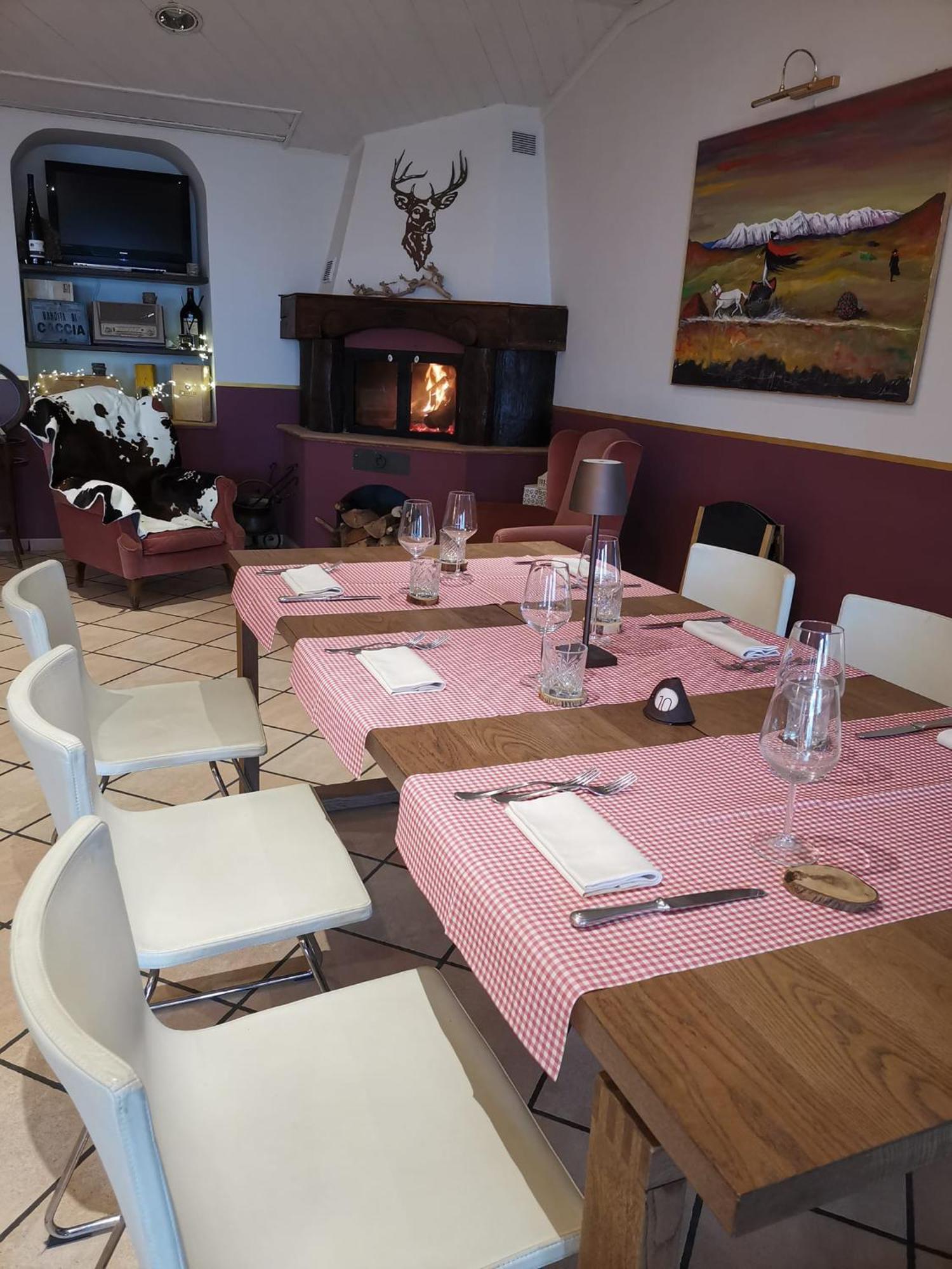 Hotel Pineta Ristorante Country House In Fabriano Campodonico  Ngoại thất bức ảnh